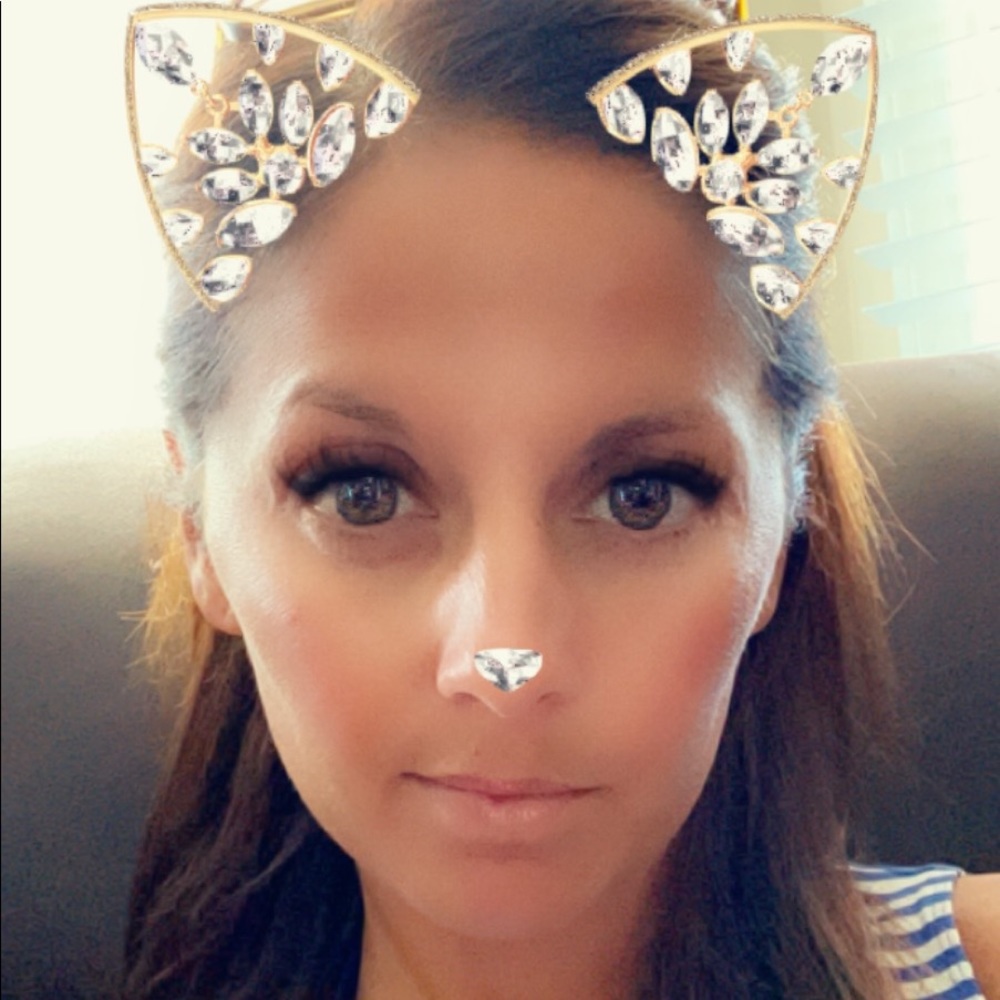 Meet your Posher, Danielle